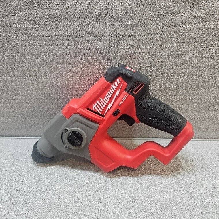 Milwaukee M12 CH borrhammare