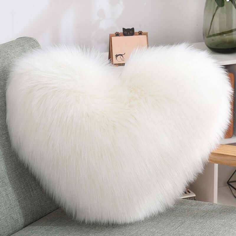 Heart Shaped Plush Throw Pillow - Fluffy Shaggy Cushion - White / 40X50cm pillow core