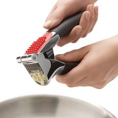 Hvidløgspresser fra Oxo Good Grips
