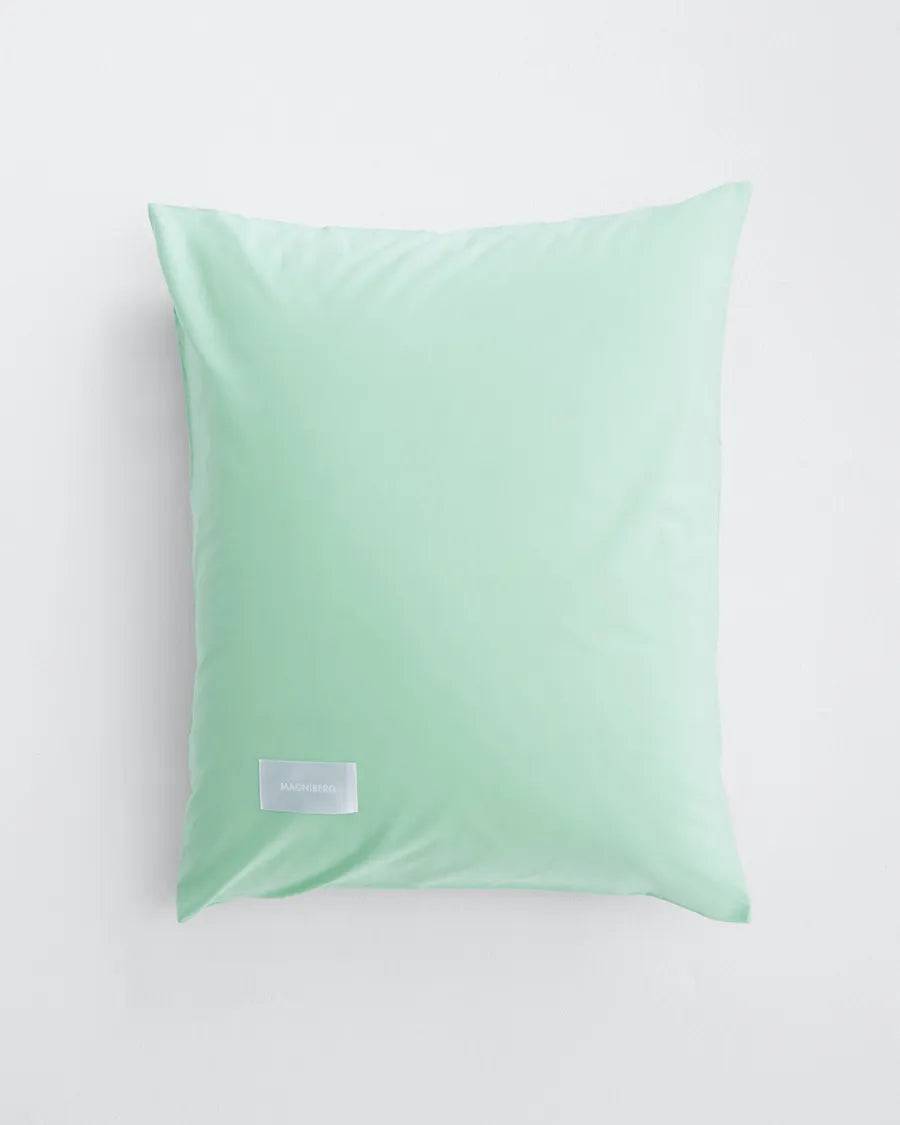 Pure Poplin Pillow Cover Single 60x63 cm fra Magniberg Pale Green - Jacobsen Plus