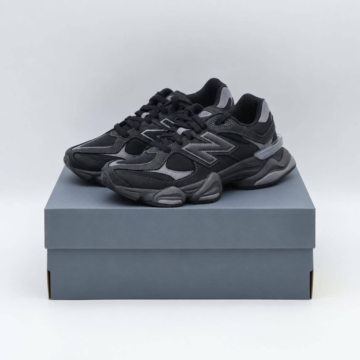 U906079E New Balance 9060  Svart/Castlerock  (Herr) cm black