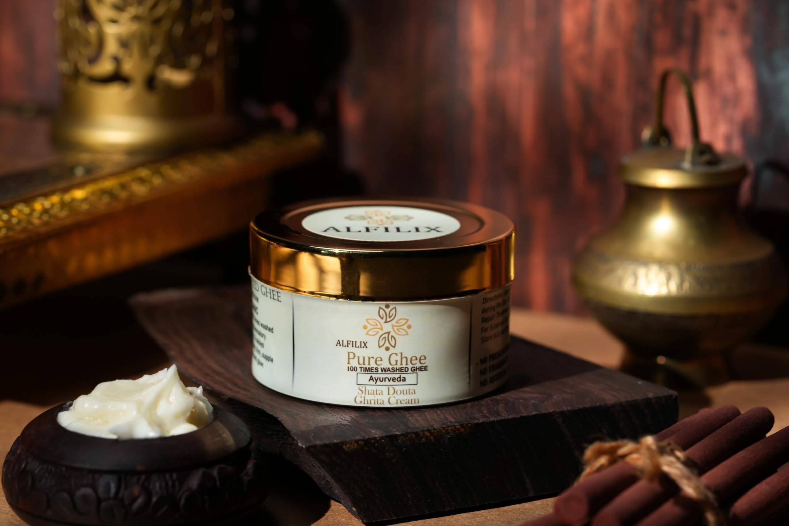 ALFILIX Rent Ghee Ayurvedisk Anti-åldrande Nattkräm, Shata Dhauta Ghrita, 100 Gånger Tvättat A2 Ko Ghee, Djupfuktande Ansiktskräm för Torr Hud 2 brown