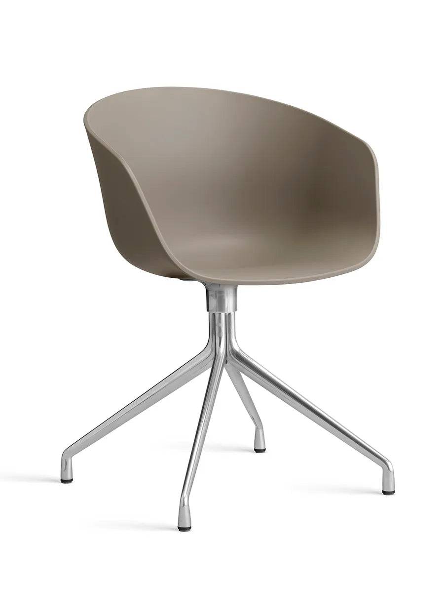 About a Chair AAC20 fra Hay Khaki / Poleret aluminium - Jacobsen Plus