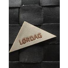 Labels / Lørdag / 2,5 x 5,5 cm