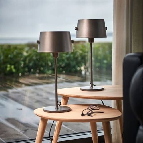 Njordliv MARS bordlampe, sort, 49 cm..
