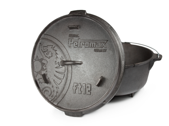 Petromax Feuertopf FT12 Dutch Oven mit Füße + Holzlöffel mit Einbrand