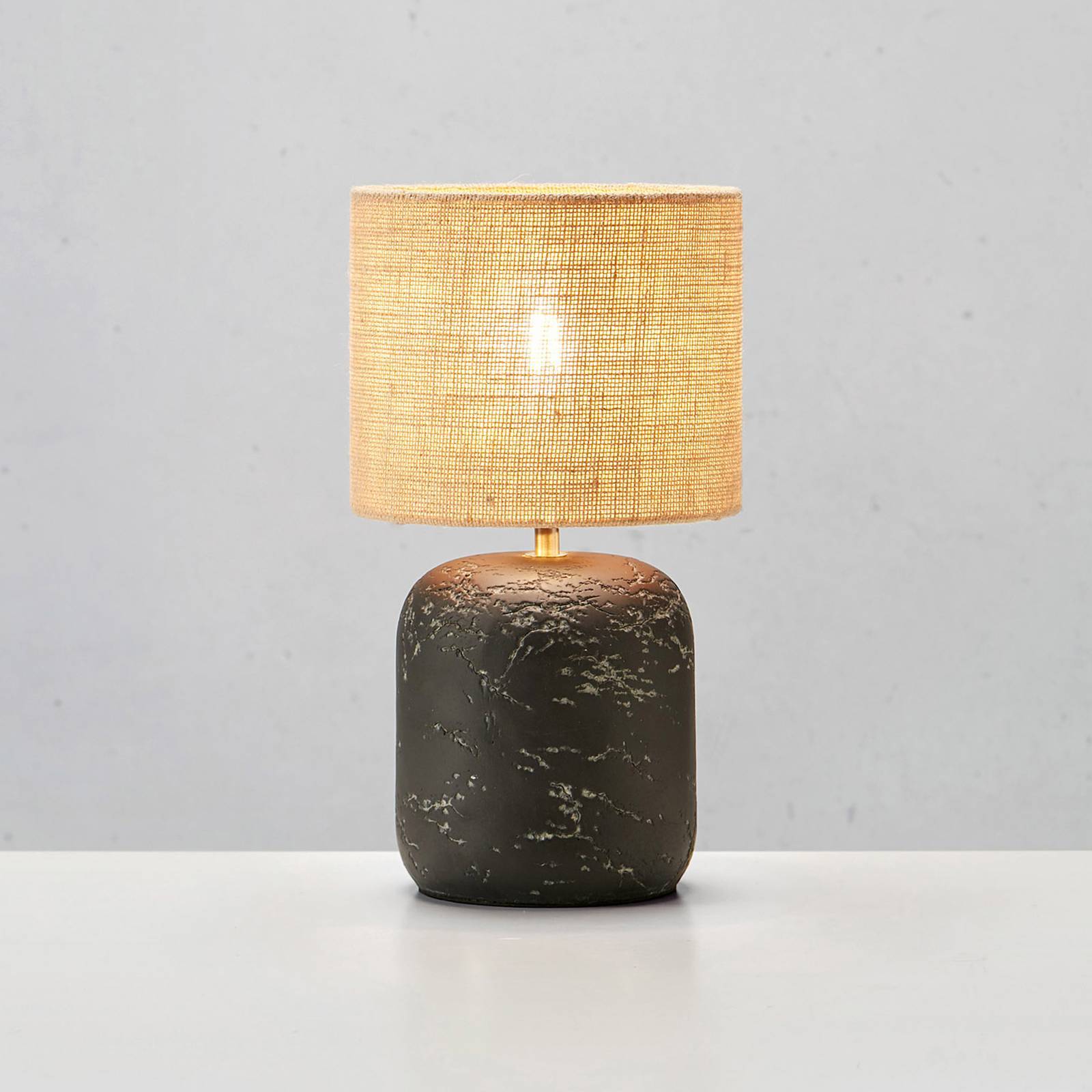 Markslöjd Bordslampa Montagna, Svart, Vardagsrum / matsal, Betong, Bordslampa