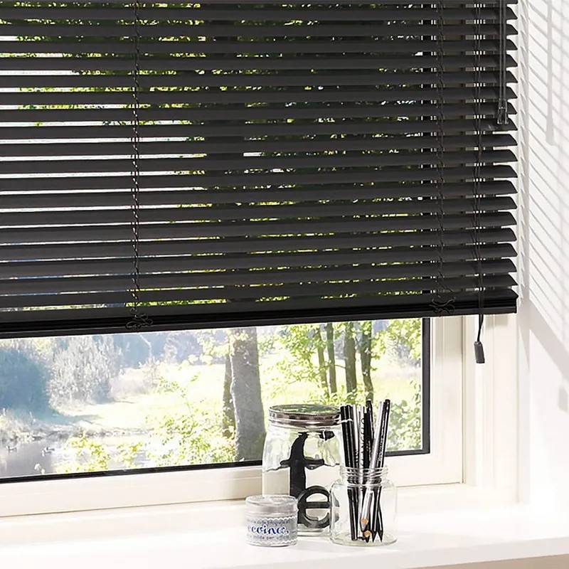 Persienne Alu sort 160x220cm