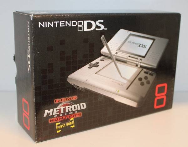 Nintendo DS (Silver) (Metroid Prime Hunters Edition) (Komplett-SCN) (Beg)