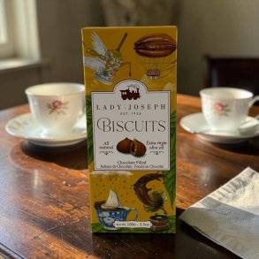 Småkager: Lady Biscuits chokoladefyldte gourmet småkager i æske