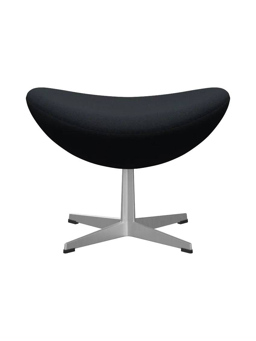 3127 Fodskammel til Ægget af Arne Jacobsen stofgr. 1 Tonus / 690 Mørk aubergine - Jacobsen Plus