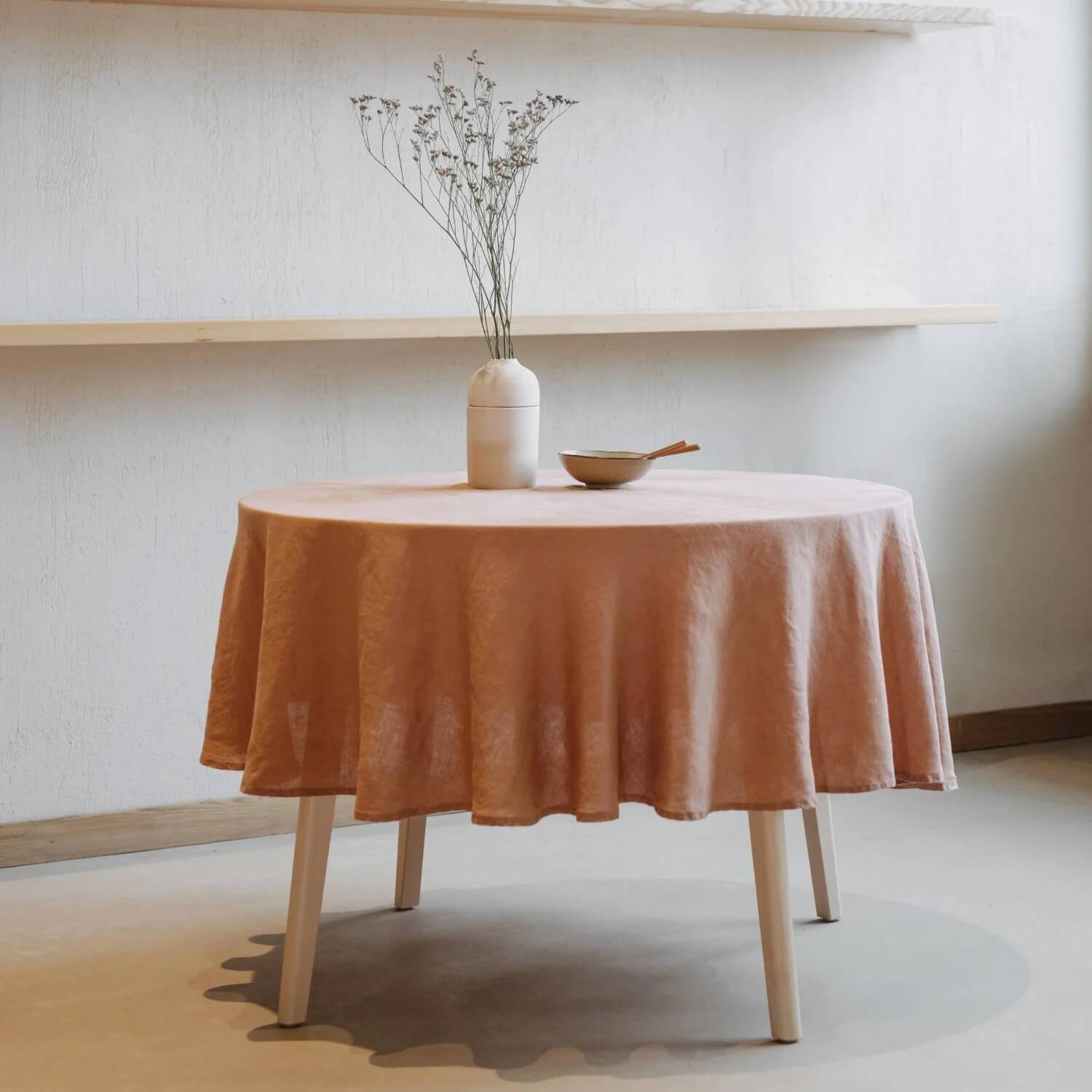 Rund Borddug Hør - Cafe Creme - Linen Tales - Ø230 cm.
