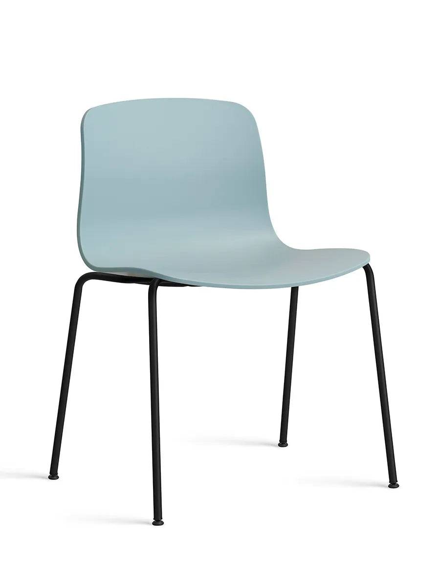 About a Chair AAC16 fra Hay Dusty blue / Sort pulverlakeret stål - Jacobsen Plus