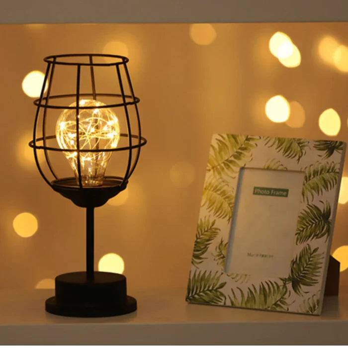 LumiGris - Elegant Bordslampa för Ditt Inredning - Vinglas