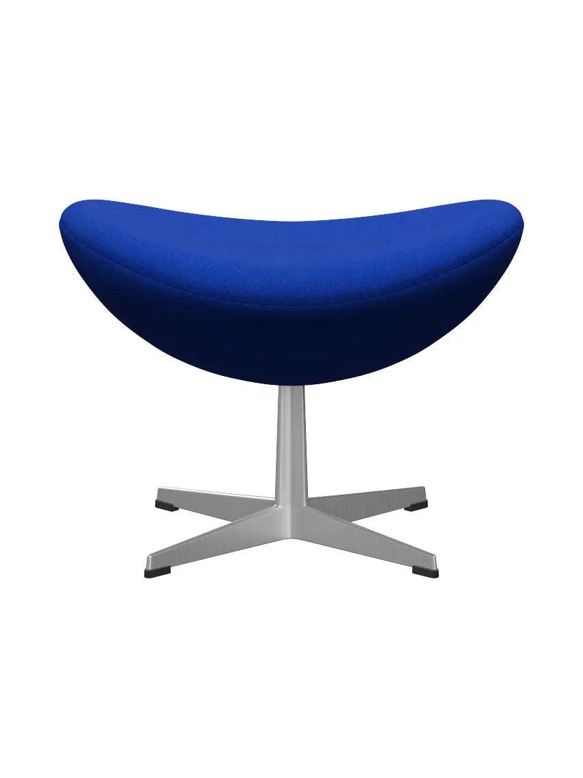 3127 Fodskammel til Ægget af Arne Jacobsen stofgr. 1 Tonus / 631 Klar blå - Jacobsen Plus