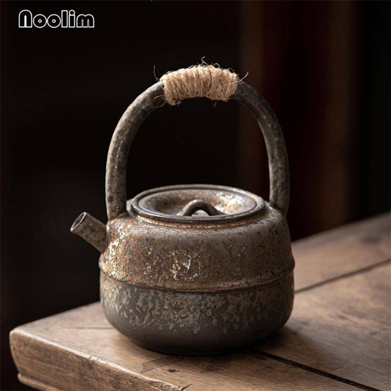 Japansk Handgjord Grov Keramik Tekanna – 450ML Retro Keramisk Vattenkokare med Handtag för Kung Fu Te
