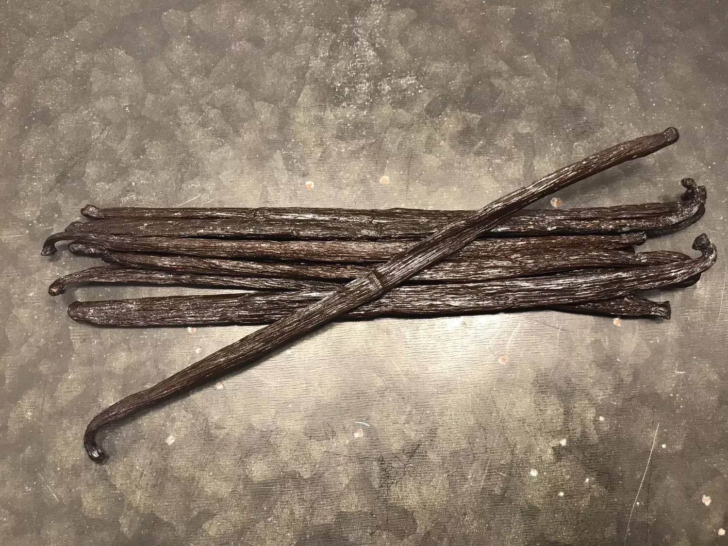 Vaniljstång Hel Bourbon Madagaskar 10 pack (10 stänger/förp vikt ca 40-50 gram)