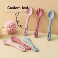 2st/set Personlig anpassning Namn Silikon Babysked Gaffel Bärbar Babyservis Enfärgad bebisredskap Anpassade babyartiklar babydusch Familjedekorationer - Multifärgad