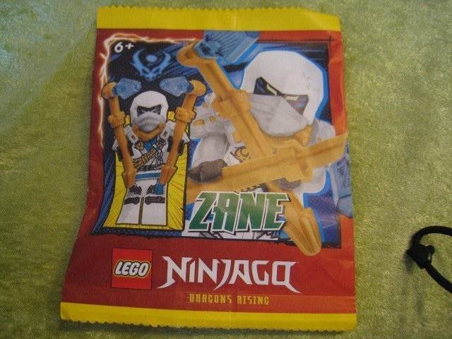 LEGO Ninjago Dragons Rising Zane minifigur i oöppnad förpackning