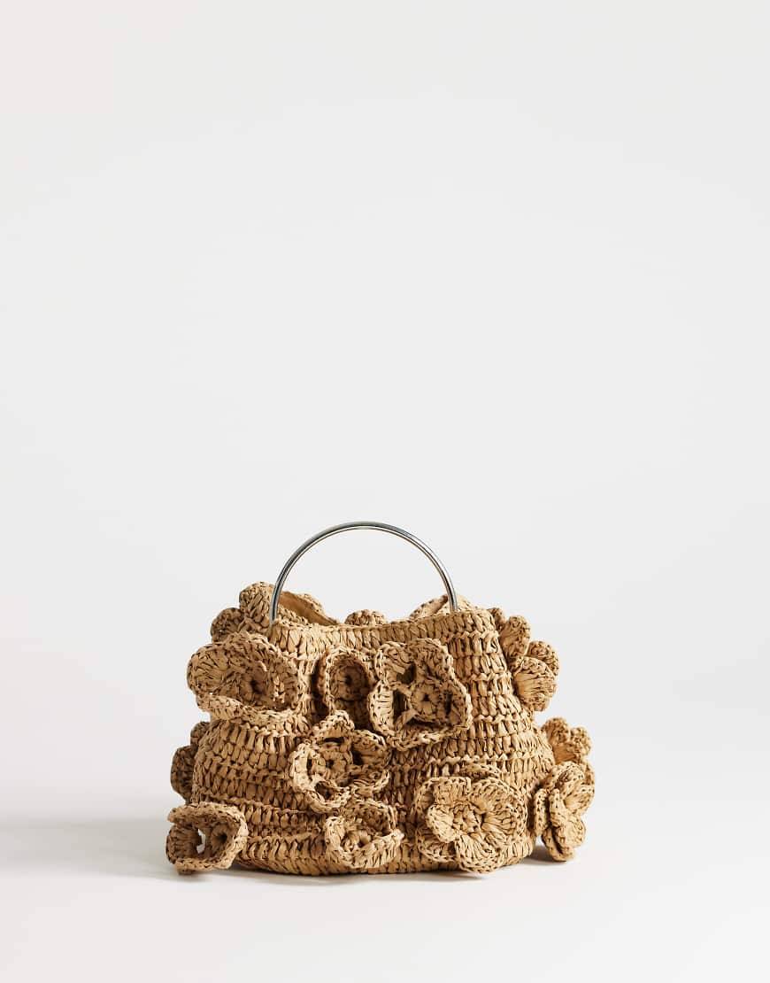 Topshop – Millie – Naturfärgad handväska i strå med blommor och metallhandtag-Neutral