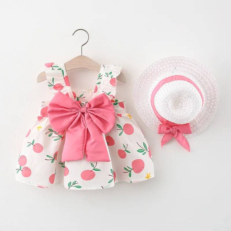 Mini Fashion™ – Sött och somrigt – Fruktklänning (inkluderar GRATIS stråhatt) Rosa / 80 (12-18 månader) | Pedagogiska Träleksaker