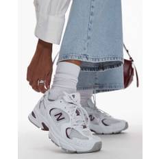 New Balance – 530 – Vita och vinröda sneakers-Vit/a