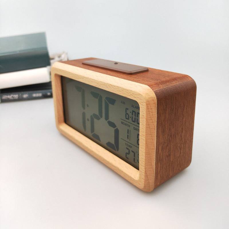 WoodChrono – Stilig Trä Klocka med Kalender - Standard Titel
