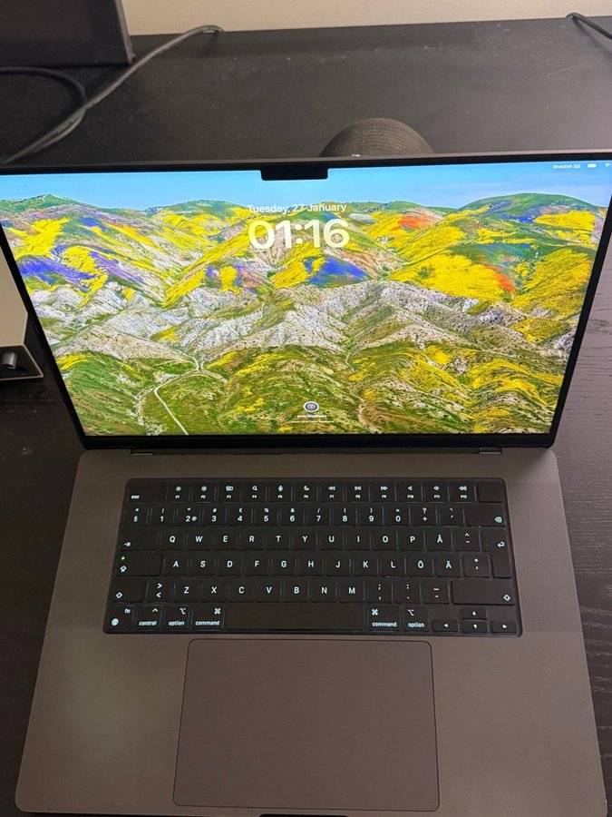 MacBook Pro 16” M3 Max – 48 GB RAM / 1 TB SSD (Rymdsvart)