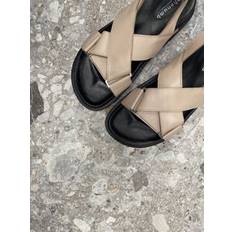 PHENUMB SANDAL NOELLE