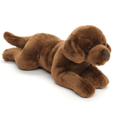 Liggende brun Labrador bamse – 40 cm.
