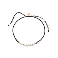 Stine A. Candy White Forest Armbånd i Snor med Ferskvandsperler Og Sten
