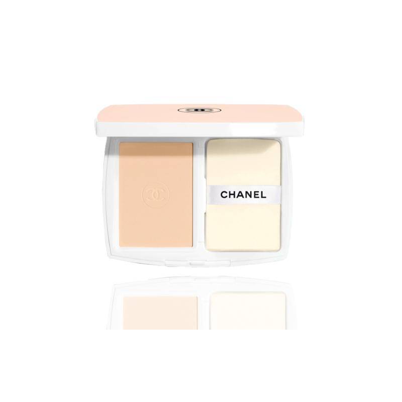 CHANEL Le Blanc Kompakt Foundation för Lyster Långvarig Lyster – Skydd – Termisk Komfort