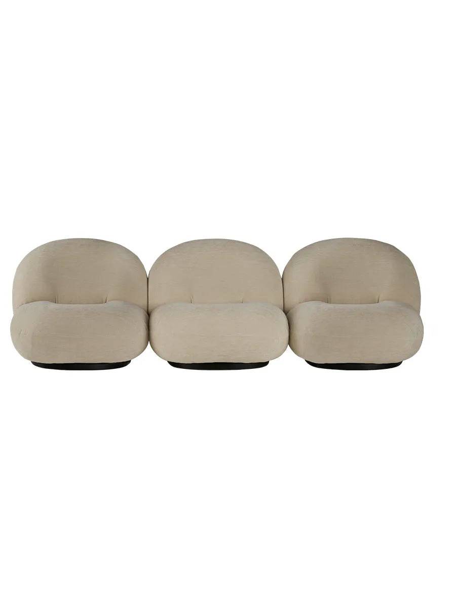 Pacha Sofa 3-seater fra GUBI Prisgruppe 1 / Soft Black Semi Matt - Jacobsen Plus