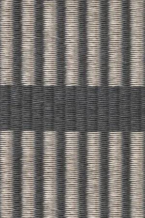 Cut Stripe tæppe fra Woodnotes.