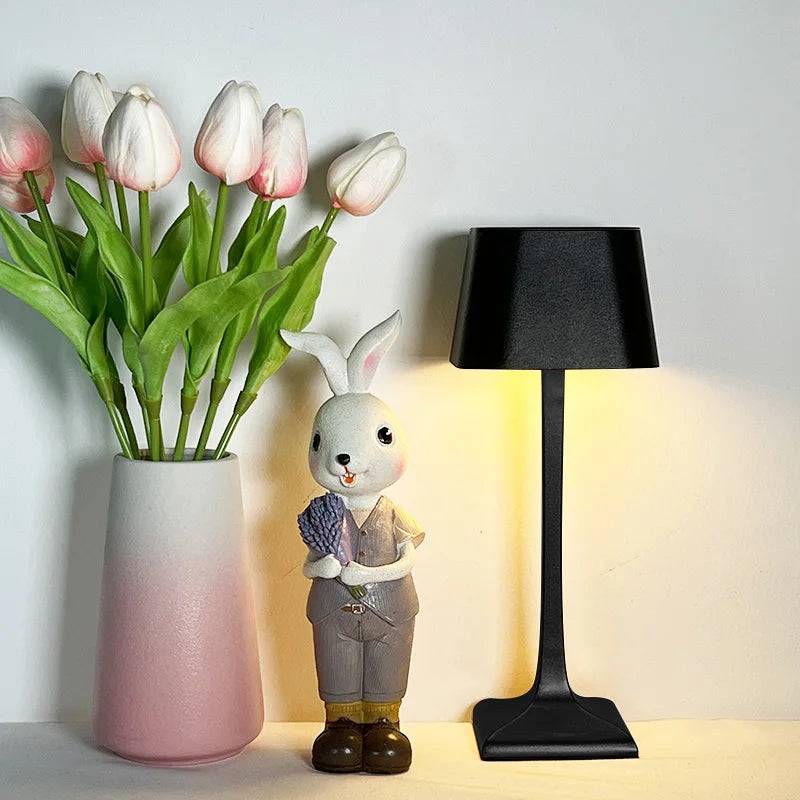 Seraphine Lumière - Trådlös Laddningsbar LED USB Fyrkantig Bordslampa - Svart