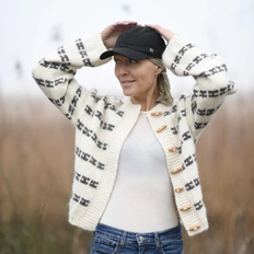 Garnpakke - Anne Ventzel, Karla Cardigan Puno Råhvid/Sort 1