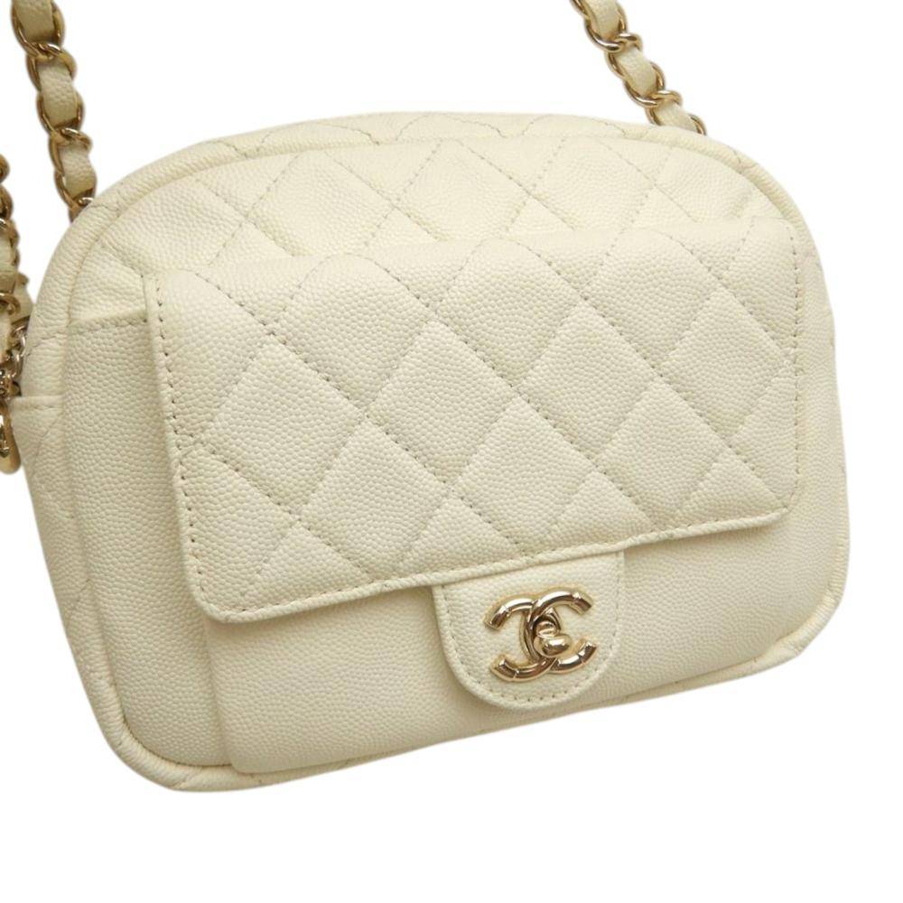 Chanel Vintage Chanel Flap Bag L 15cm x W 19cm x D 5cm - Chanel Vintage hos Magasin.