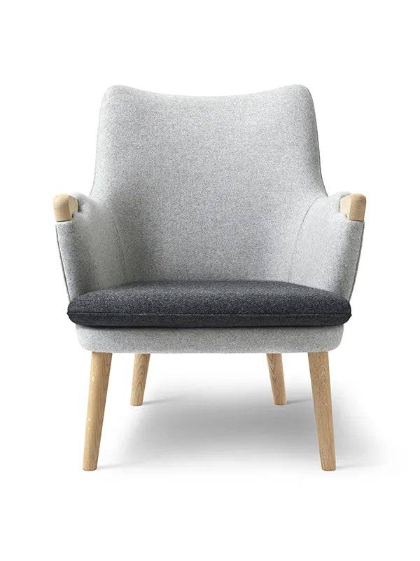 CH71 Lænestol af Hans J. Wegner Lak / Eg-stofgruppe 1 - Jacobsen Plus
