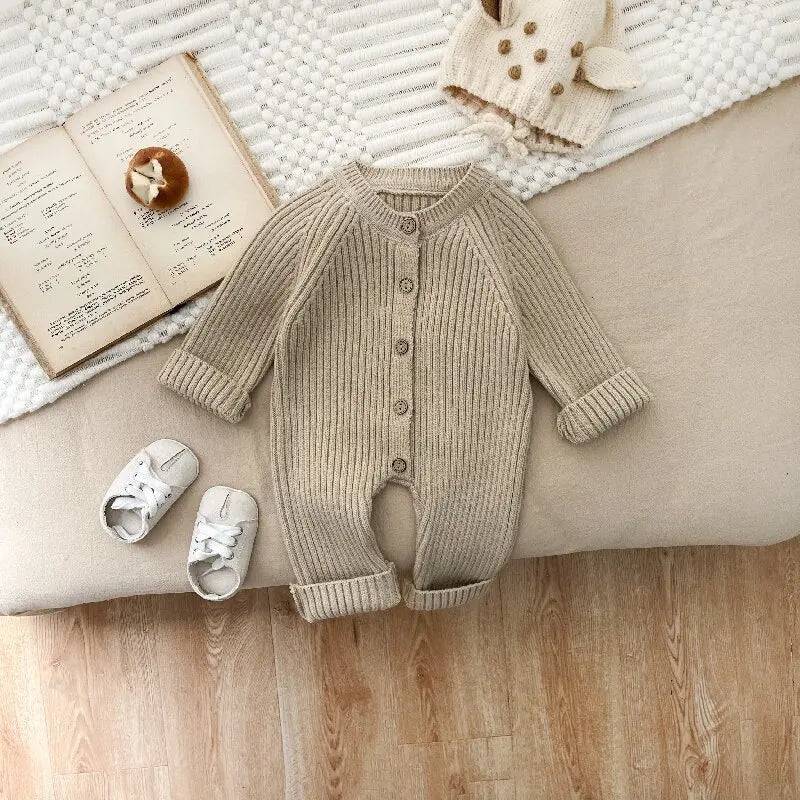 CozyCotton – Bekväm & snygg - Stickad Romper Khaki / 80 (9-12 månader) | Pedagogiska Träleksaker