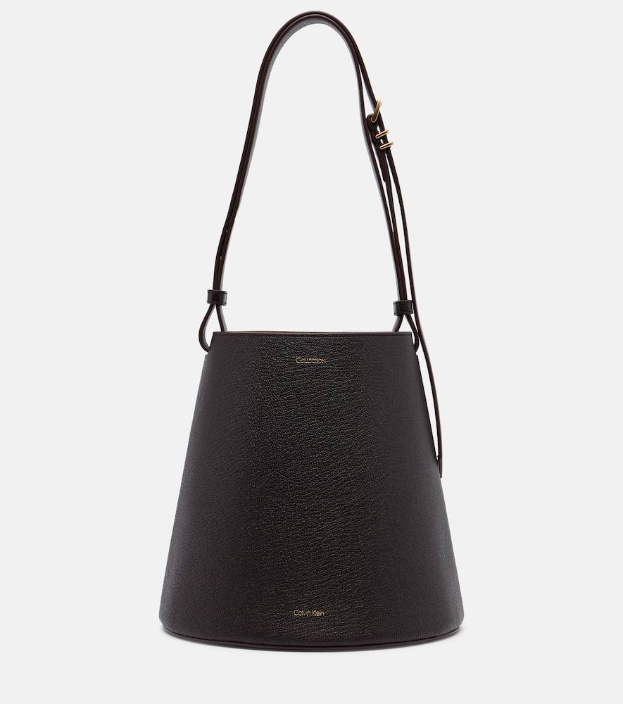 Calvin Klein Collection Bolso saco Orbita Small de piel - marrón - Talla Única