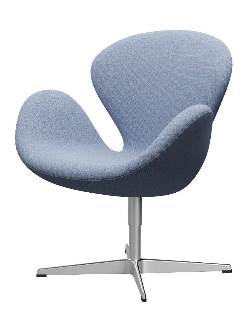 3320 Svanen i stof (prisgruppe 1) af Arne Jacobsen Capture / 4902 lys blå - Jacobsen Plus