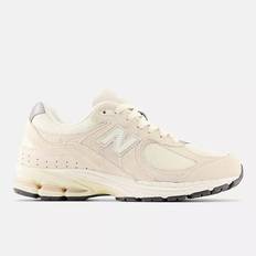 New Balance 2002 M2002RCC - Calm Taupe, Angora - 39½