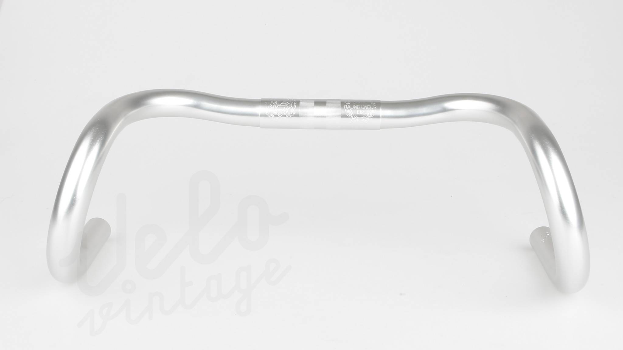 Nitto B132AAF Randonneur Styr 25.4mm | 390mm | Sølv