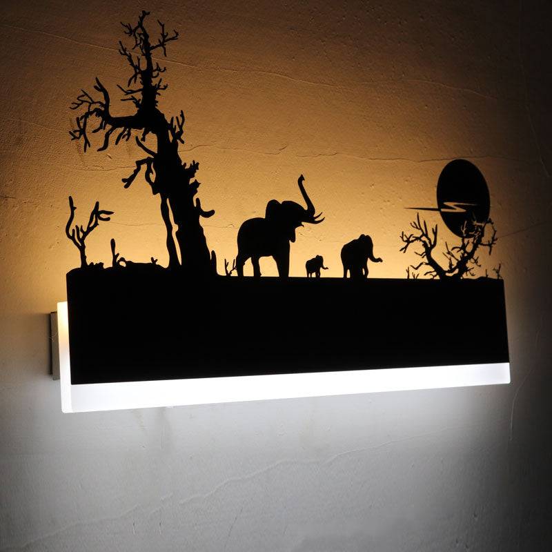 WorldGlow™ Vägglampa – Stilig Belysning för Hemmet - Elefanter / Varm Vit