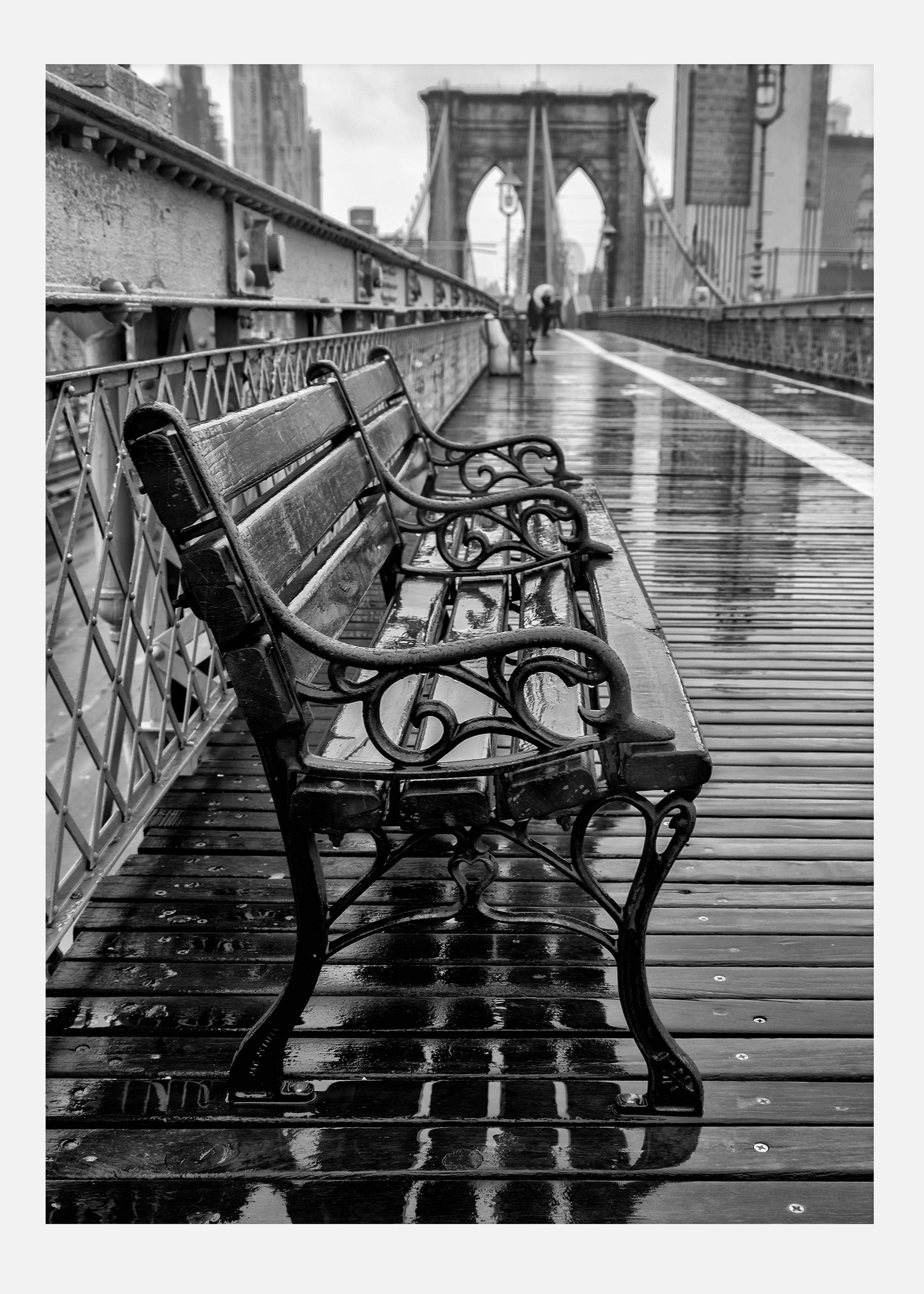 Rainy Day On The Bridge Canvastavla (50x70 cm)