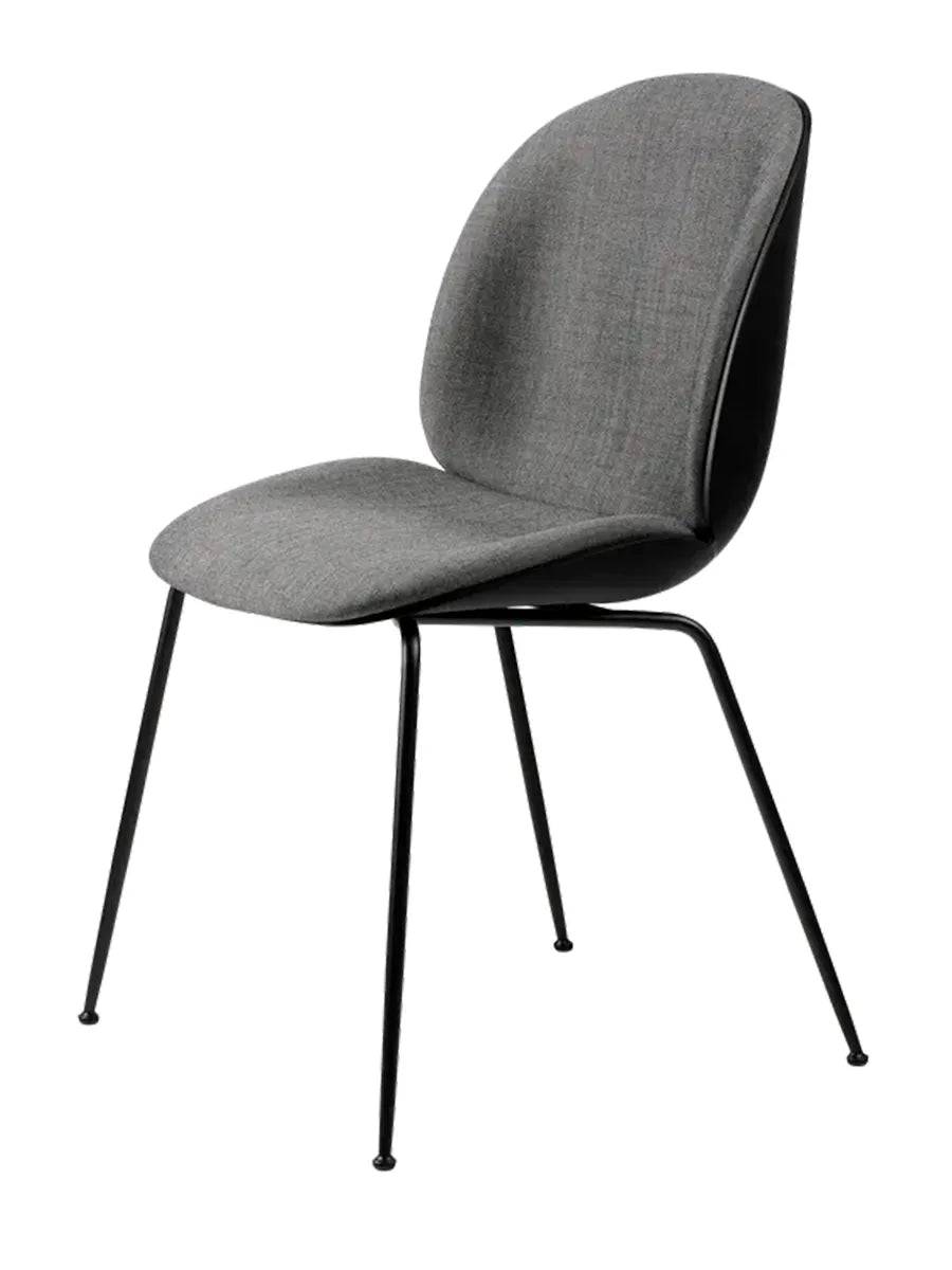 Beetle Chair, forsidepolstret, sort skal fra GUBI Remix 3, Kvadrat (0152) / Black Conic Base - Jacobsen Plus