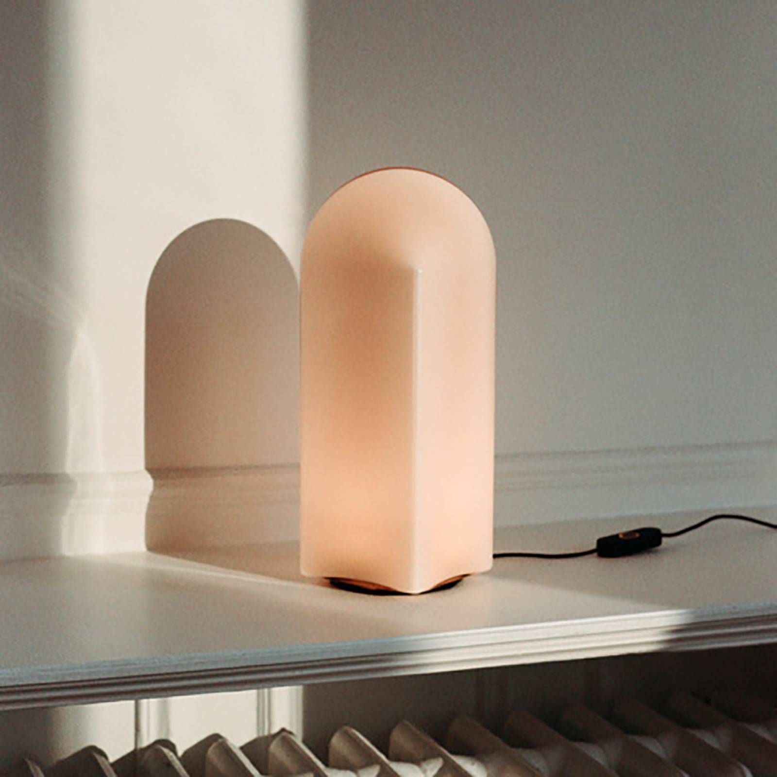 HAY Design bordslampa Parade, dimbar, Violett / rosa / rosè, Vardagsrum / matsal, Glas, Design, Bordslampa