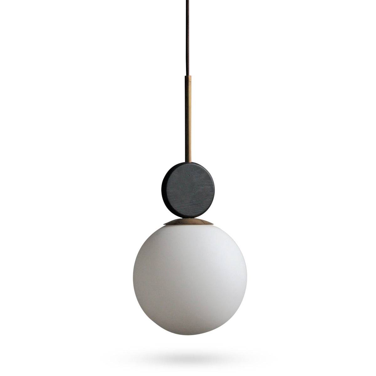 Vips & Friends Copenhagen pendel - opal / oak black / Miel brass.