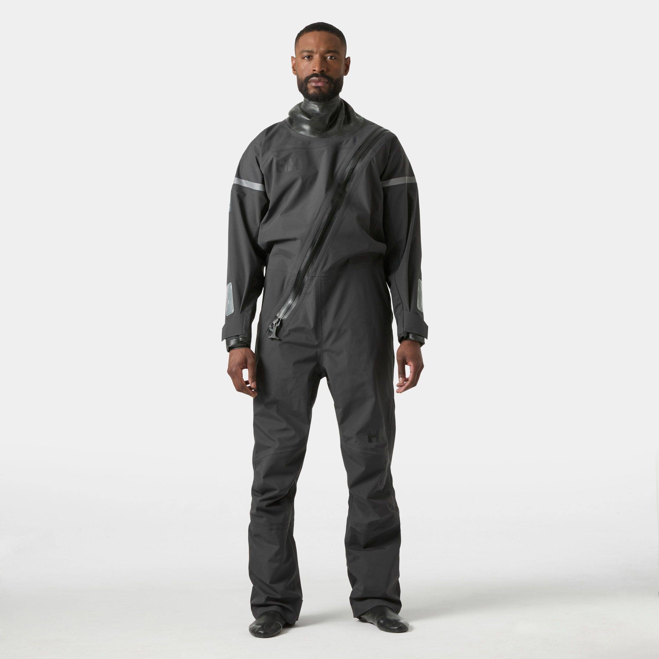 Helly Hansen Men's Waterwear Dry Suit Grå L - https://www.hellyhansen.com/sv_se/waterwear-dry-suit-34161?color=291475