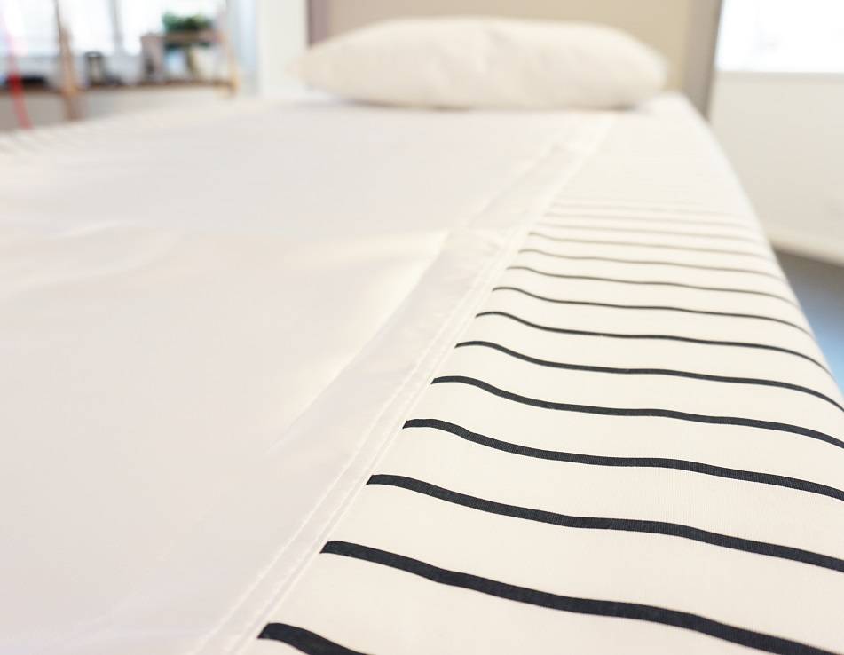 Qorpus Glidelagen Hvid 100x240cm, Mønstr